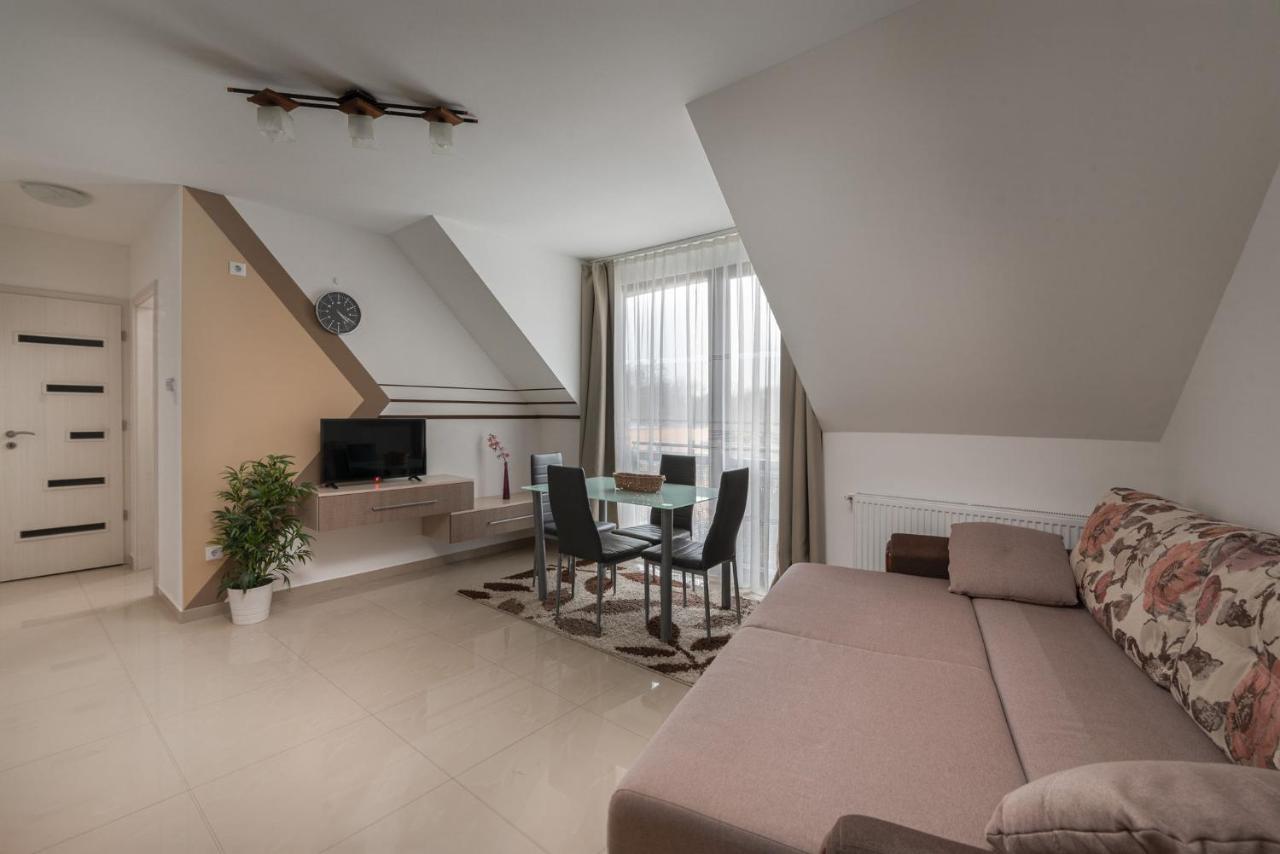 Art Apartments Hajdúszoboszló Buitenkant foto