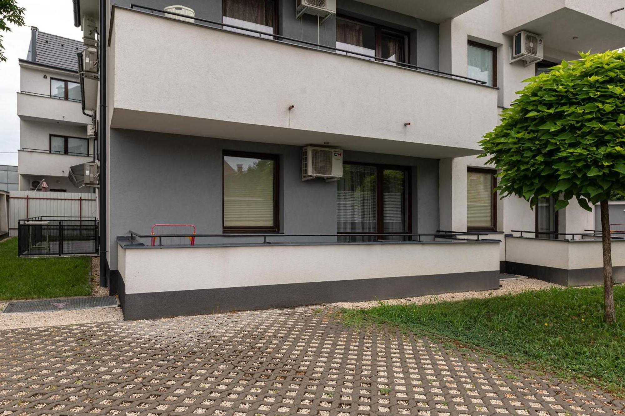 Art Apartments Hajdúszoboszló Kamer foto